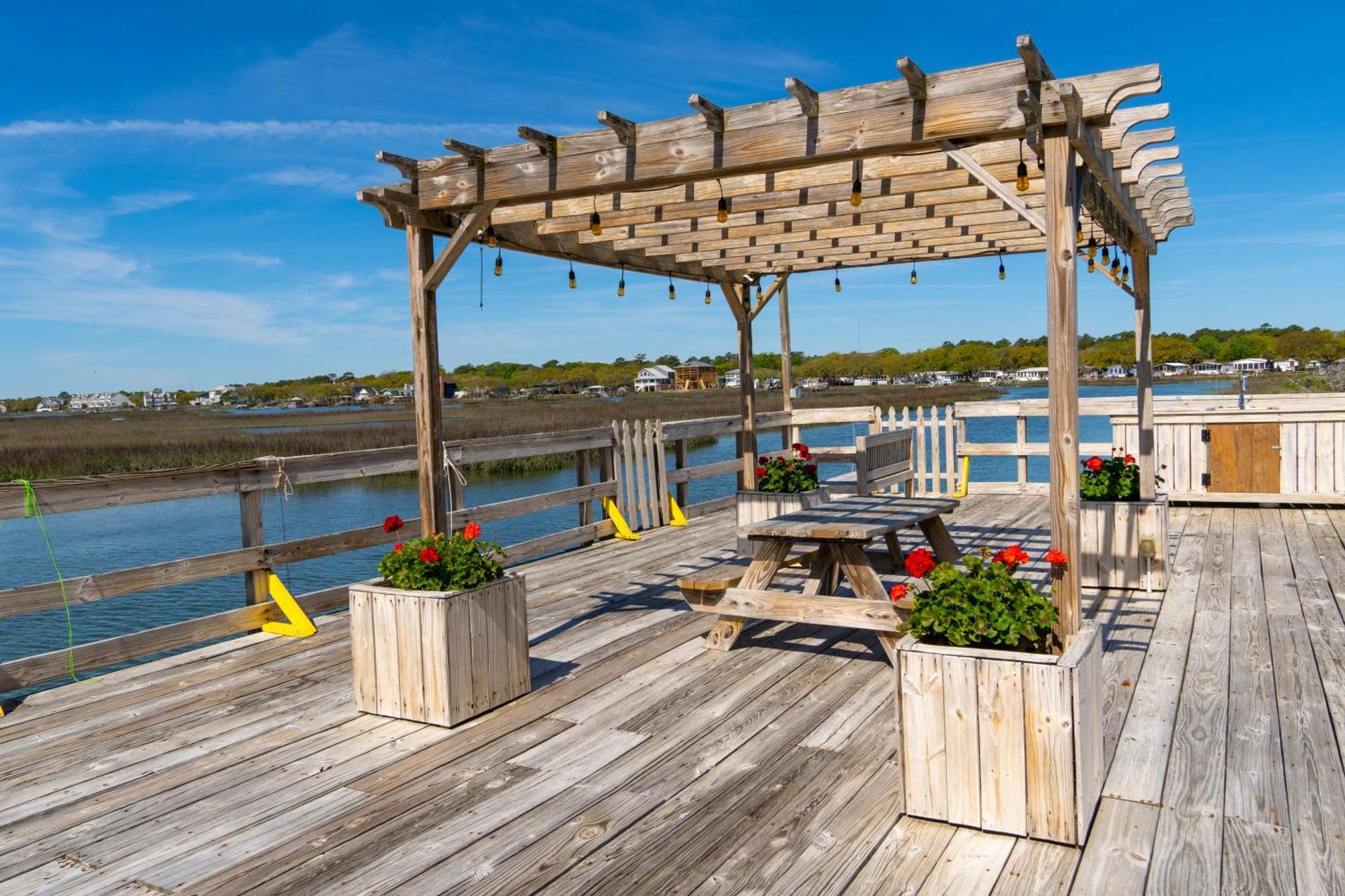 Sea Watch Inn At The Landing Garden City ภายนอก รูปภาพ
